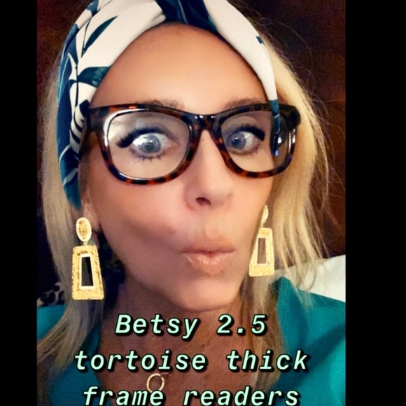 Betsy Johnson tortoise thick readers - RARE! - Picture 9 of 9